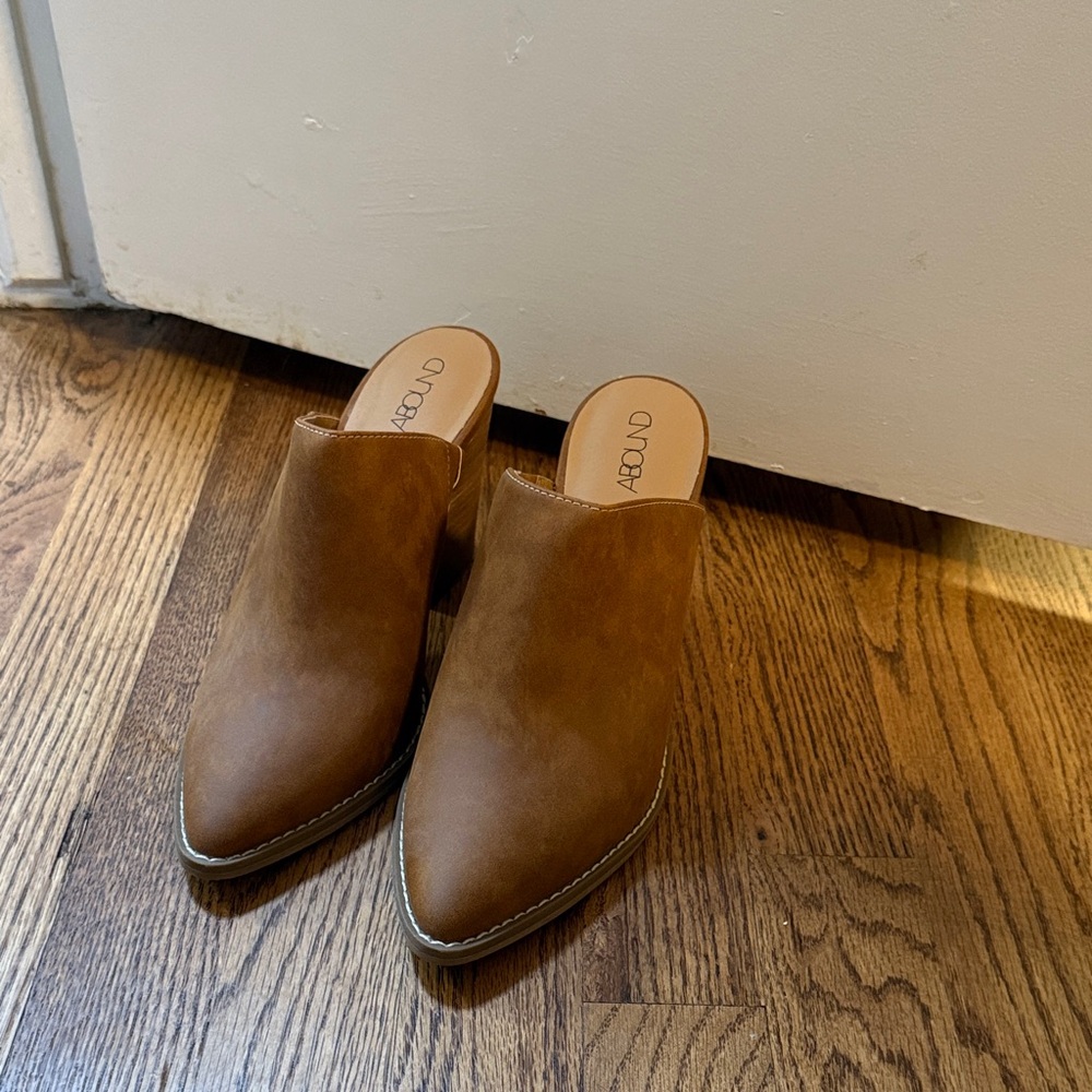 Abound Tan/Brown Leather Heel Mules